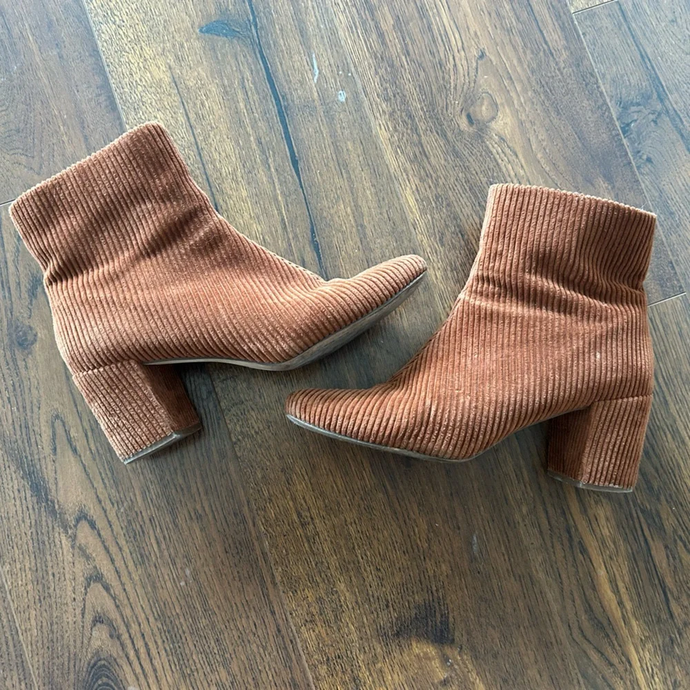 Splendid Rust Orange/Brown Corduroy Heeled Booties - Picture 2 of 6